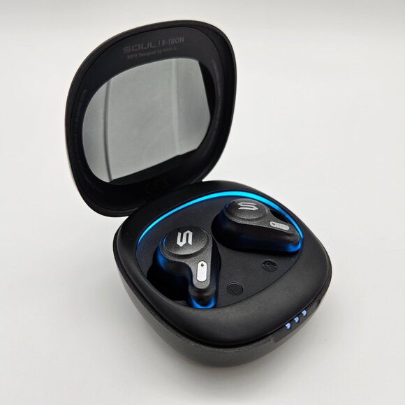 Soul S-TRON True Wireless Earbuds 65ms Low-Latency Bluetooth 5.3 LED Headphones - Picture 2 of 7